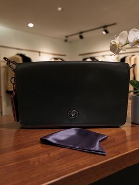 Coach 1941 Glove Tanned Leather Black With Red Trim Dinky EUC